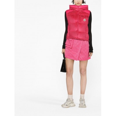 Moncler Sleeveless logo-patch Gilet Pink MCS29508