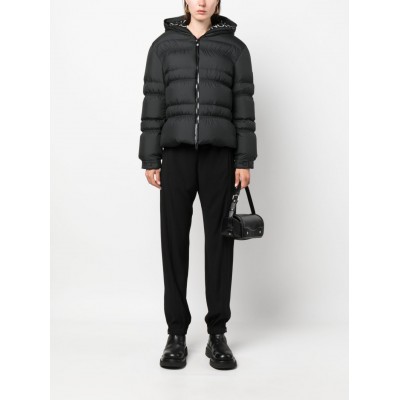 Moncler Hooded Zipped Puffer Jacket Black MCS28637