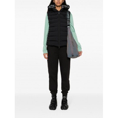 Moncler logo-patch Quilted Gilet Black MCS29037